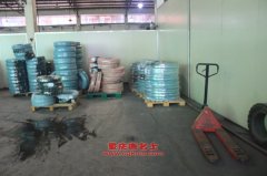 銀河BX5025XZHTZ30通訊指揮車用的三菱4G64S4M發(fā)動機(jī)的修理及配件