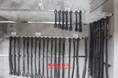 鳳凰FXC5315CPYP63L7T10E蓬式運輸車用的一汽CA6DE3-24E3F發(fā)動機(jī)的配件及保養(yǎng)