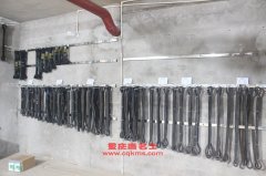 南駿NJP5120TPBPP45B平板運輸車用的玉柴YC4D130-33發動機的配件及維修