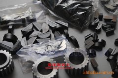 中集ZJV5200XXYAA側(cè)簾運(yùn)輸車(chē)用的康明斯ISDe210 30發(fā)動(dòng)機(jī)的配件及大修