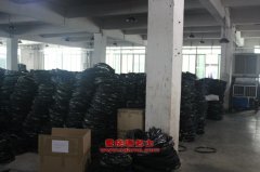 云河集團(tuán)CYH5241CCQAX33倉柵式運(yùn)輸車用的康明斯ISDe270 30發(fā)動(dòng)機(jī)的保養(yǎng)及配件