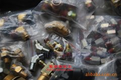 賽特HS6739客車用的玉柴YC4D130-20發(fā)動機(jī)的配件及維修