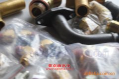 程力威CLW3254自卸汽車(chē)用的康明斯C260 20發(fā)動(dòng)機(jī)的配件及修理
