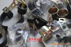 金龍XMQ6111GS雙層客車(chē)用的康明斯ISBE220 31發(fā)動(dòng)機(jī)的保養(yǎng)及配件