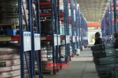 亞星JS6106GHEV混合動力城市客車用的玉柴YC6J220-30發動機的配件及修理