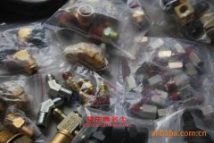 宇通ZK6126HGB雙層觀光城市客車用的康明斯ISLe290 30發動機的保養及配件